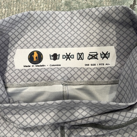 Womens made in colombia leggings - Picture 3 of 4